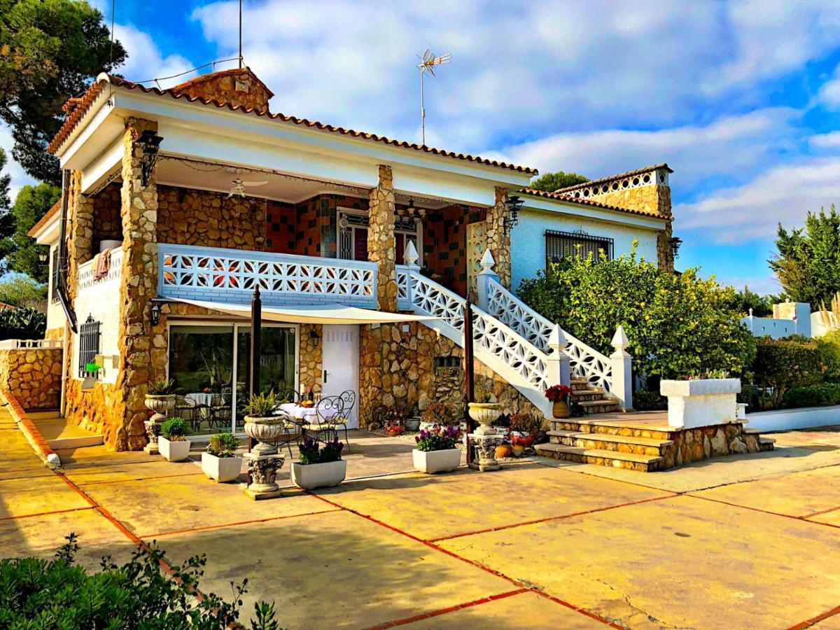 Lemon Tree Villa มอนเซร์ราต ภายนอก รูปภาพ