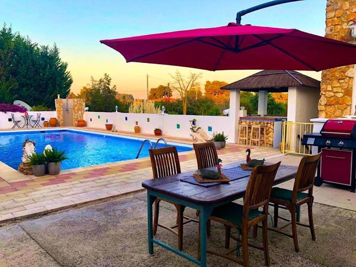 Lemon Tree Villa มอนเซร์ราต ภายนอก รูปภาพ